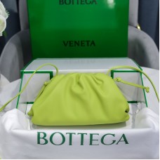 Bottega Veneta Small The Pouch Leather Clutch Light Green