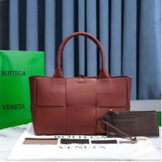 Bottega Veneta Arco Tote Bag Maple Red