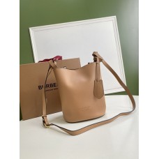 Burberry Haymarket(in) bucket bag/brown