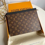 Louis Vuitton Pochette Voyage 26cm Monogram Canvas M47543