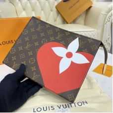 Louis Vuitton Game On Toiletry Pouch 26 M80282