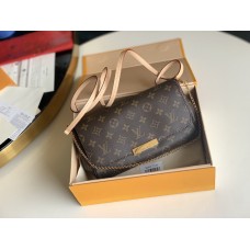 Louis Vuitton Favorite MM Monogram Canvas N40718