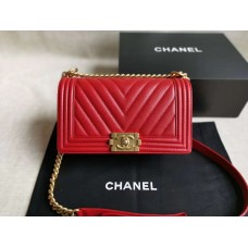 Chanel Le Boy V line Medium bag Caviar red with golden hardware