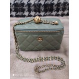 Chanel Clutch With Chain Lambskin AP2303 Green