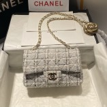 Chanel 2022 Spring/Summer Knitted Woolen Bag 20cm