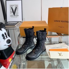 Louis Vuitton New in 2021 Metropolis Flat Ranger Boots Black 1A952J