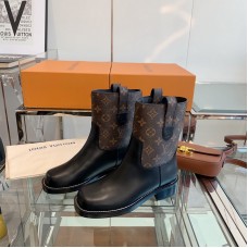 Louis Vuitton New in 2021 Monogram Calf Leather Short Boots