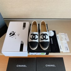 Chanel Spring And Summer New Double C Logo Fisherman Shoes White Dot And Black