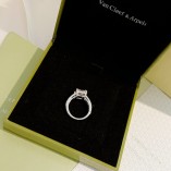 Van Cleef & Arpels Menuet solitaire, 2.59 ct EIF