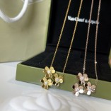 Van Cleef & Arpels Frivole Pendant Clover 3 Flowers