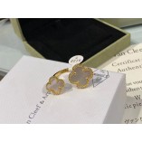 Van Cleef & Arpels Magic Alhambra Between the Finger Ring